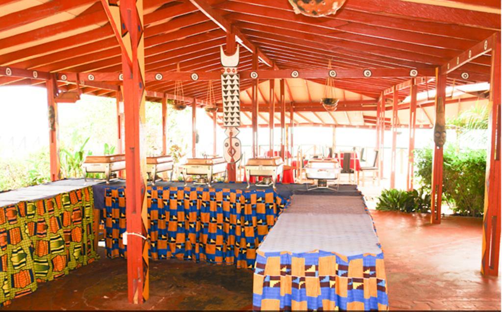 Afrikiko River Front Resort Akosombo Buitenkant foto