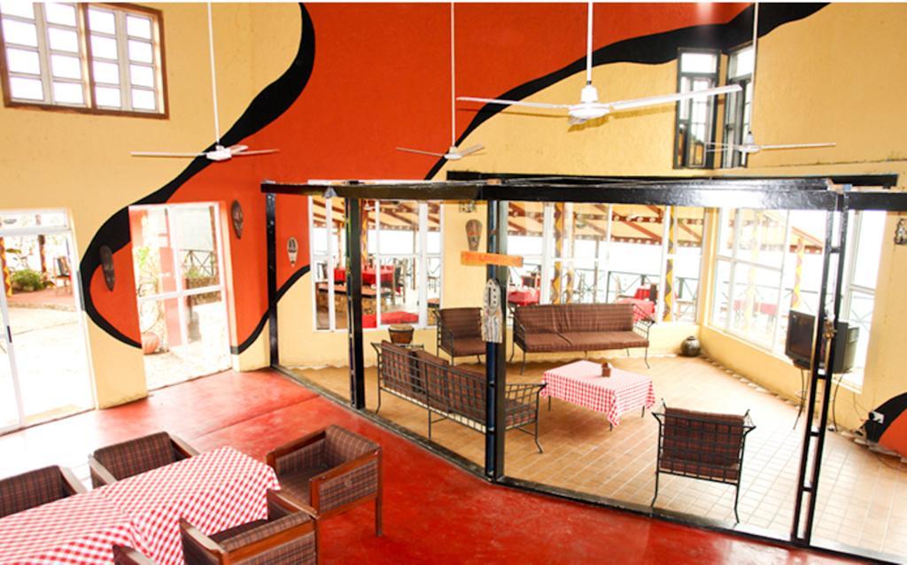 Afrikiko River Front Resort Akosombo Buitenkant foto
