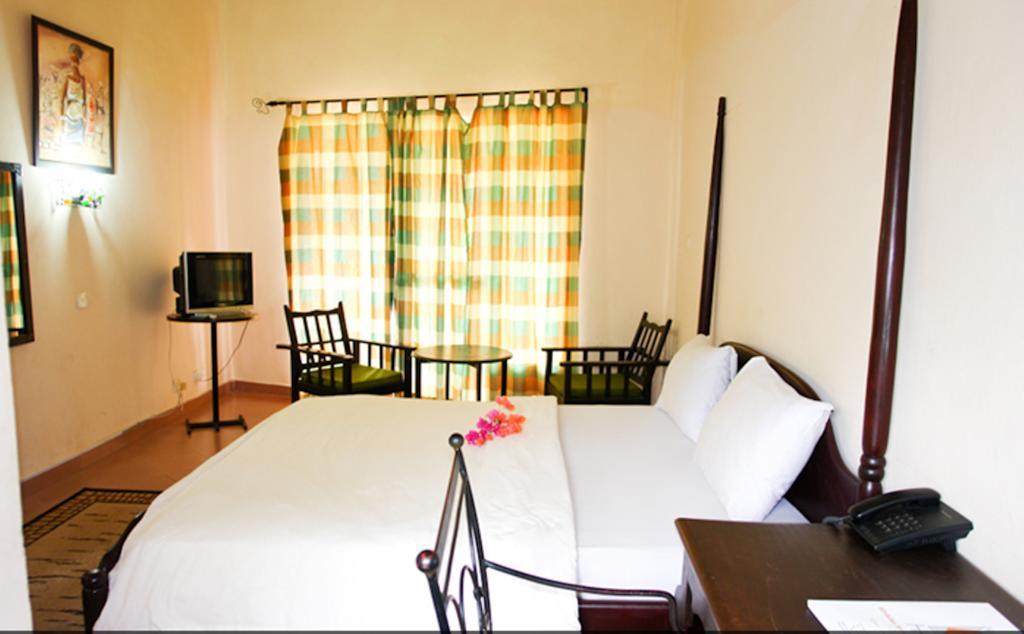 Afrikiko River Front Resort Akosombo Kamer foto
