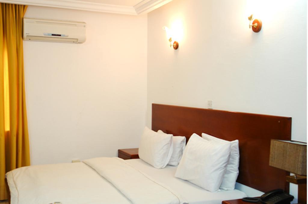 Afrikiko River Front Resort Akosombo Kamer foto