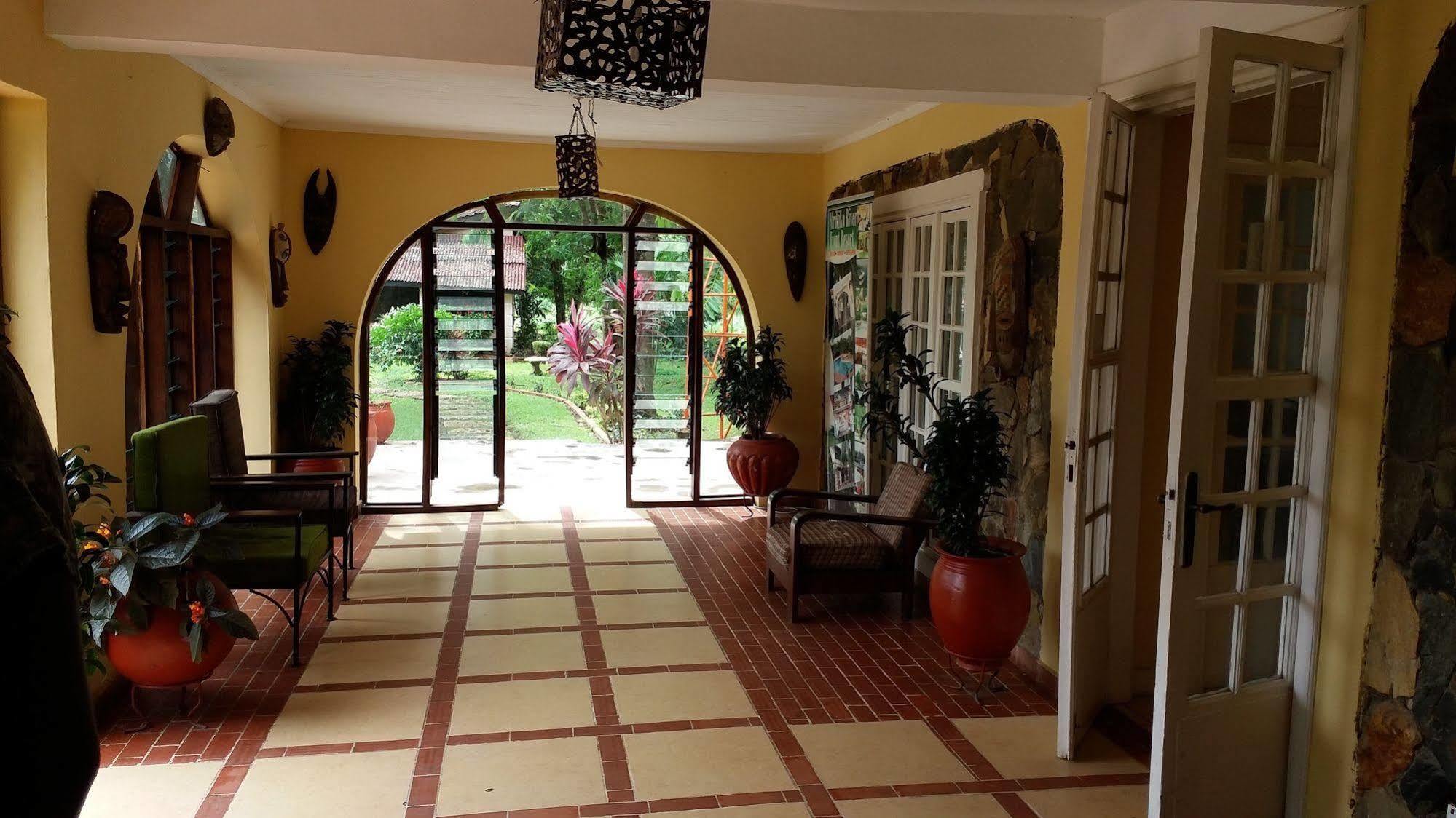 Afrikiko River Front Resort Akosombo Buitenkant foto